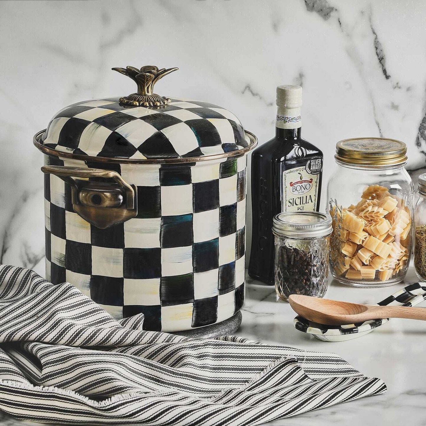 Courtly Check Enamel 7 Qt. Stockpot